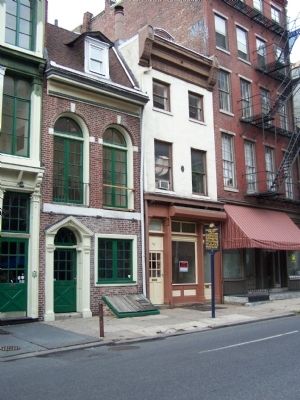Current building at marker location. image. Click for full size.