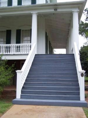 Redcliffe Plantation National Register Plaque at right. Click for full size. Redcliffe Plantation National Register Plaque at right image. Click for full size.