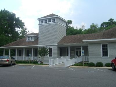 Kitty Hawk Town Hall image. Click for full size.