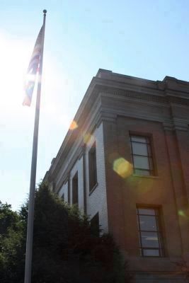 Corydon Court House Flag image. Click for full size.