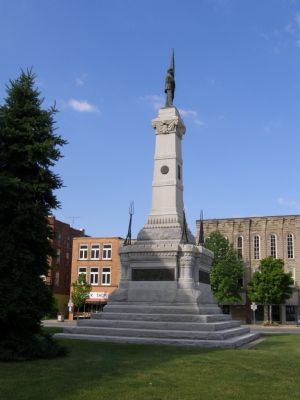 Civil War Memorial on Courthouse Square (SE corner) image. Click for full size.