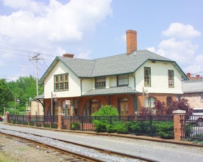 Former Cumberland Valley Railroad Depot image. Click for full size.