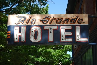 Rio Grande Hotel sign image. Click for full size.