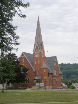 First Baptist Church Southwest of the Marker image. Click for full size.