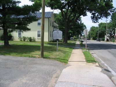 Lee's Narrow Escape Marker. Click for full size. Lee's Narrow Escape Marker image. Click for full size.