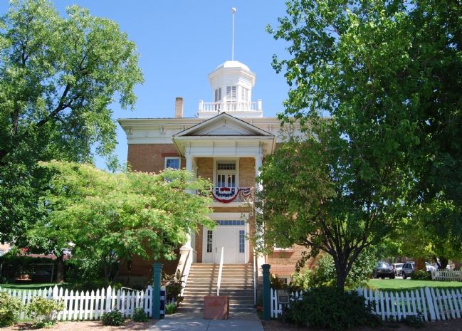 Pioneer Courthouse at 97 E St. George Boulevard image. Click for full size.