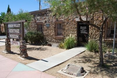 Marker in front of museum image. Click for full size.