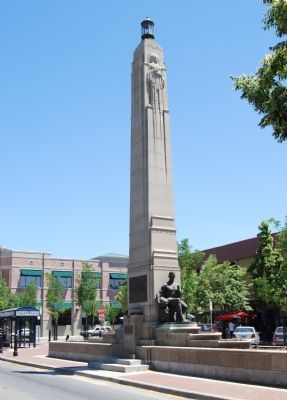Monument to the pioneers of the sugar industry. Click for full size. Monument to the pioneers of the sugar industry image. Click for full size.