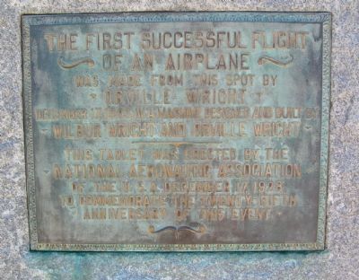 The First Successful Flight of an Airplane Marker image. Click for full size.