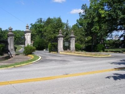 Entrance to the Frankfort Cemetery image. Click for full size.