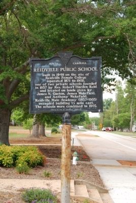 Reidville Public School Marker. Click for full size. Reidville Public School Marker image. Click for full size.