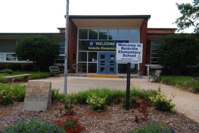 Reidville School - Front Entrance image. Click for full size.