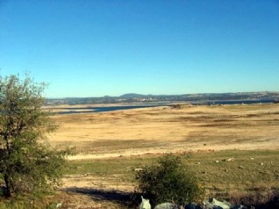 Folsom Lake. Click for full size. Folsom Lake image. Click for full size.