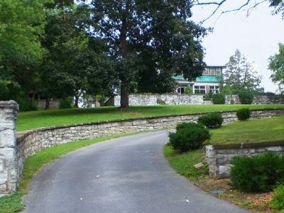 Richardson’s Hill in 2008. Click for full size. Richardson’s Hill in 2008 image. Click for full size.