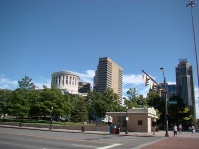 The State House and Marker image. Click for full size.
