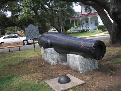 The Lincoln Gun Marker image. Click for full size.