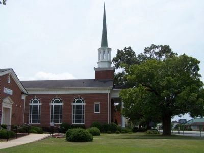 First Baptist Church of Statesboro and Marker image. Click for full size.
