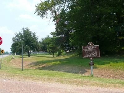 Frogmore Mound Marker. Click for full size. Frogmore Mound Marker image. Click for full size.