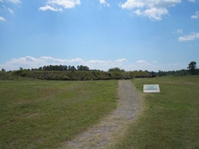 Marker on Yorktown Battlefield image. Click for full size.