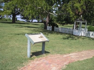 Marker on the Yorktown Battlefield. Click for full size. Marker on the Yorktown Battlefield image. Click for full size.