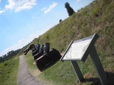 Marker on the Yorktown Battlefield image. Click for full size.