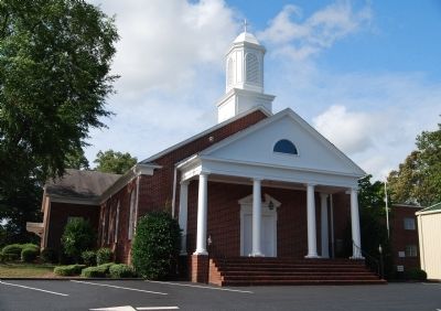 Hopewell Baptist Church (1949) -<br>North (Front) Facade and Portico image. Click for full size.