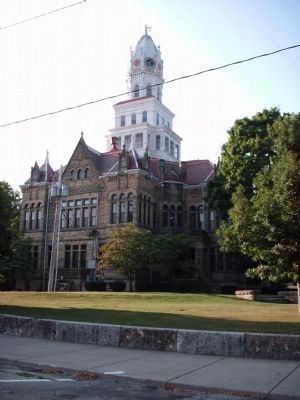 Another View of the Edgar County Court House, Paris, Illinois image. Click for full size.