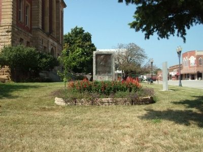 Wide View::  Lincoln Court House Marker image. Click for full size.