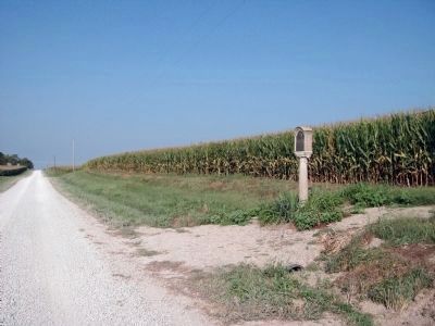 Looking West - - Lincoln County Boundry Marker image. Click for full size.