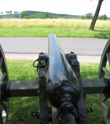 Gun's Eye View of Oak Hill image. Click for full size.