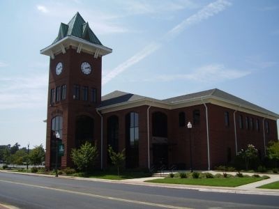 Gaffney City Hall image. Click for full size.