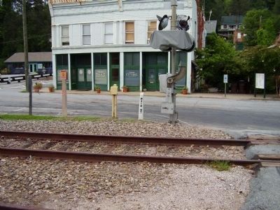 Saluda image. Click for full size.
