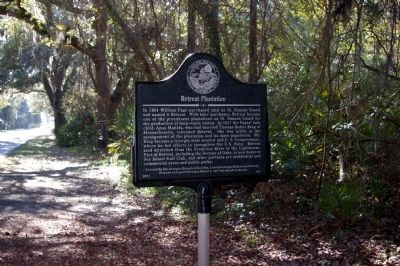 Retreat Plantation Marker on Kings Way (in background) image. Click for full size.