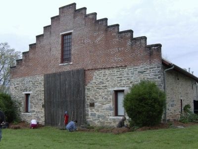 Crescent Farm Rock Barn Front View image. Click for full size.