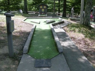 Fort Mountain State Park Miniature Golf image. Click for full size.