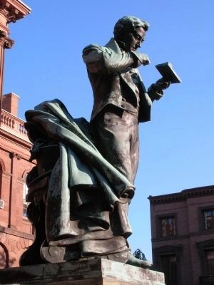 Joseph Henry Statue image. Click for full size.