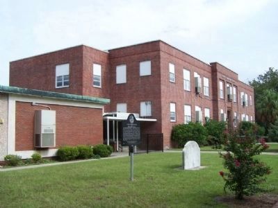 Colored Memorial School and Risley High School Marker, with the High School. Click for full size. Colored Memorial School and Risley High School Marker, with the High School image. Click for full size.