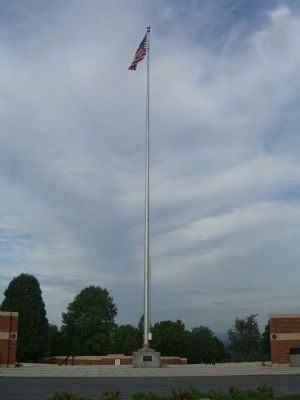 Willamette National Cemetery Flag Pole image. Click for full size.