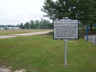 The Doolittle Raiders Marker, looking west, at the "Cell Phone Lot", Columbia Metropolitan Airport image. Click for full size.