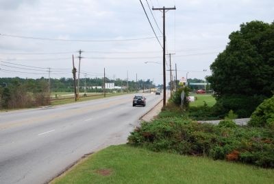 W.C. Dobbins Highway - Looking East Toward Clinton image. Click for full size.