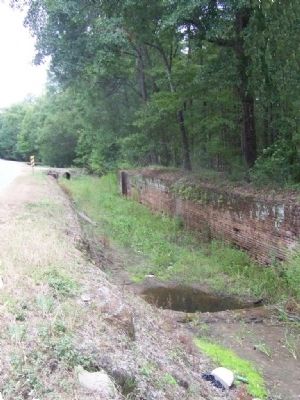 Bush Drive section of the remains of the Ogeechee Canal. Click for full size. Bush Drive section of the remains of the Ogeechee Canal image. Click for full size.