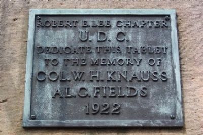 United Daughters of the Confederacy Marker at Entrance. Click for full size. United Daughters of the Confederacy Marker at Entrance image. Click for full size.