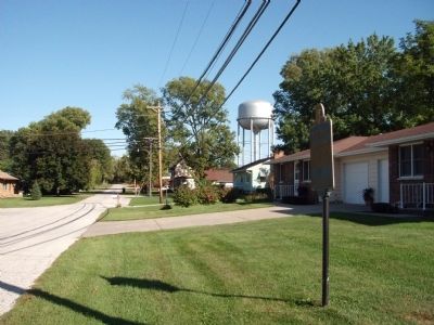 Wide View - - Tremont Courthouse Marker. Click for full size. Wide View - - Tremont Courthouse Marker image. Click for full size.
