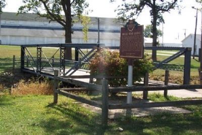 Hoghe Road Bridge and Marker image. Click for full size.
