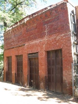 Robert Bell's Store. Click for full size. Robert Bell's Store image. Click for full size.