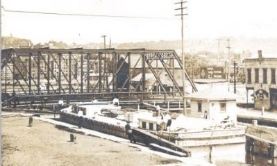 West Troy Side Cut image. Click for full size.