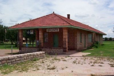 Bronte Depot and Marker image. Click for full size.