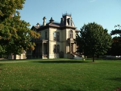 South / West Corner of Mansion image. Click for full size.