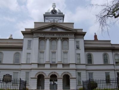 Cleburne County Courthouse image. Click for full size.