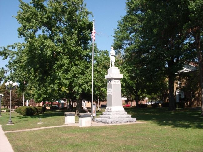 Full View - - Mason County's Tribute to the Soldiers 1861 - 1865 Marker image. Click for full size.